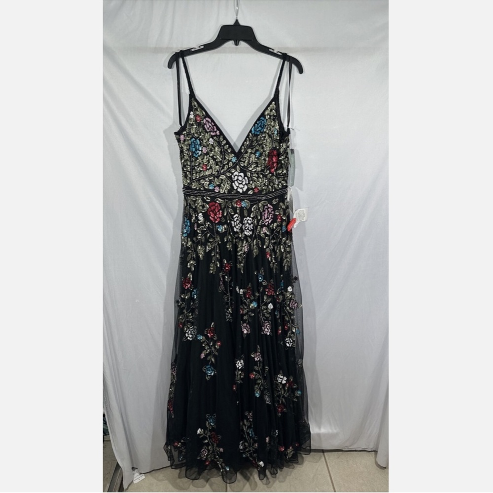 NWT $698 Mac Duggal [ 14 ] Embellished Floral Sequined‎ Gown in Black - Picture 8 of 15